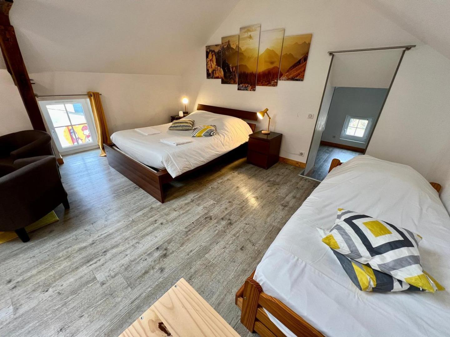 Chez Marcel - Maison 3 Chambres Lussac-les-Châteaux Eksteriør bilde