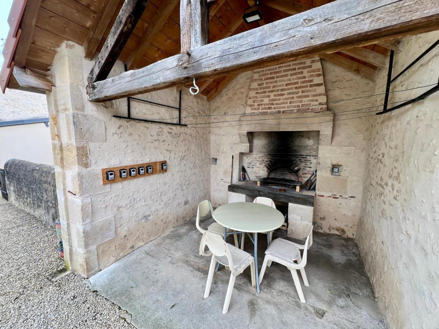 Chez Marcel - Maison 3 Chambres Lussac-les-Châteaux Eksteriør bilde