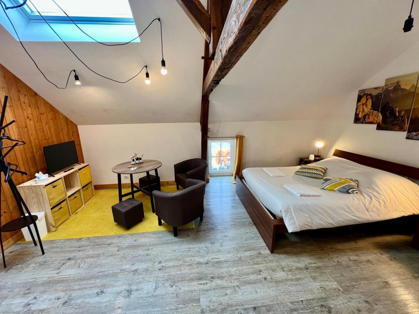 Chez Marcel - Maison 3 Chambres Lussac-les-Châteaux Eksteriør bilde