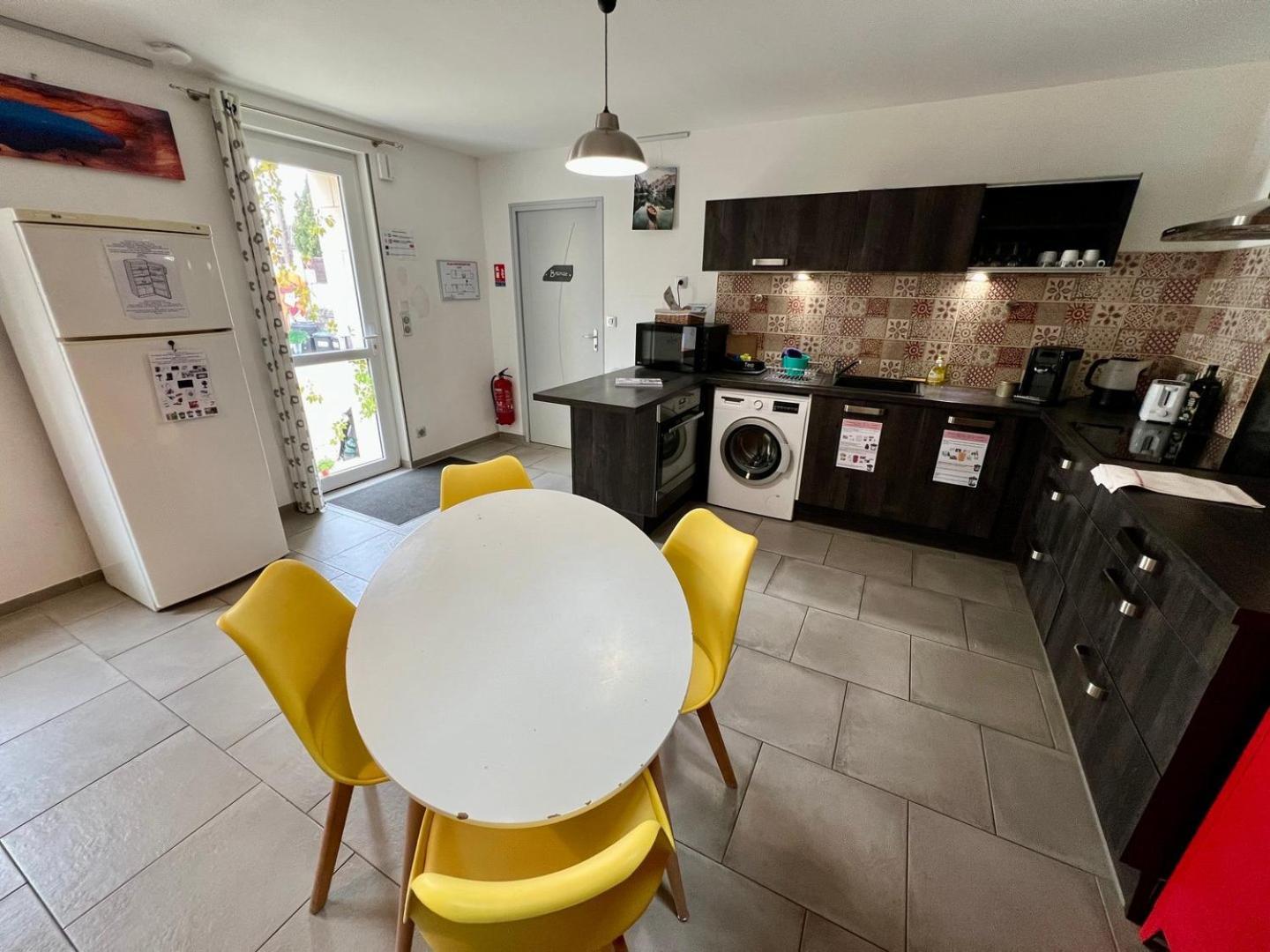 Chez Marcel - Maison 3 Chambres Lussac-les-Châteaux Eksteriør bilde